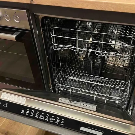 Workation Luxury Nature House , 10 Min Vw , Relax From Work Mit Terrasse, Balkon Und Parkplatz *