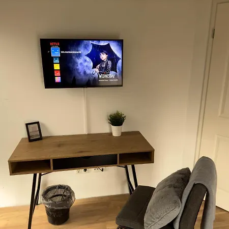 Workation Luxury Nature House , 10 Min Vw , Relax From Work Mit Terrasse, Balkon Und Parkplatz 아파트 *